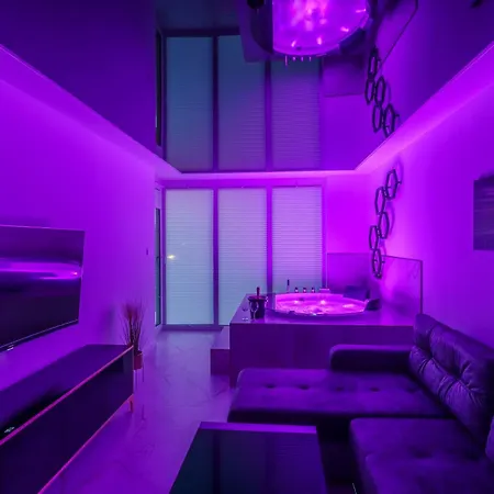 Golden Pearl Prywatny Z Sauna I Jacuzzi דירה *