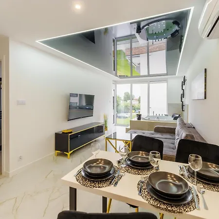 Golden Pearl Prywatny Z Sauna I Jacuzzi Daire Kolobrzeg