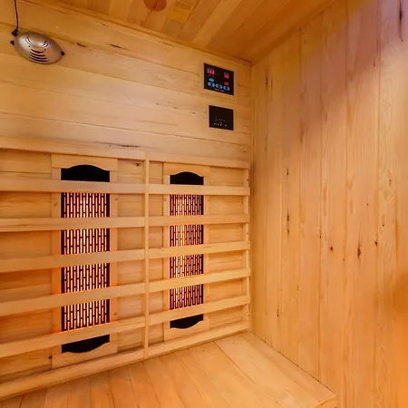 Golden Pearl Prywatny Z Sauna I Jacuzzi קולובז'ג